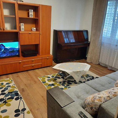 Apartament Zona Centrala Apartment Hunedoara Exterior foto